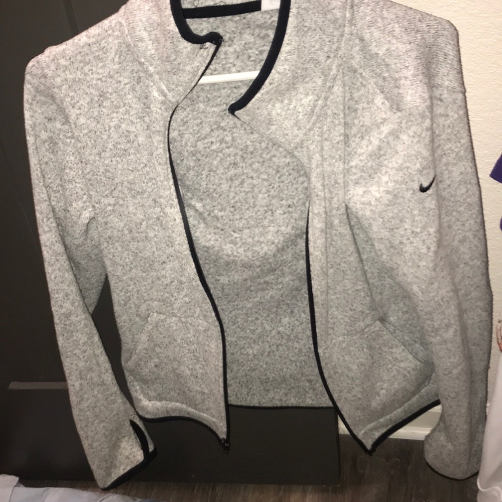 Nike light sweater jacket